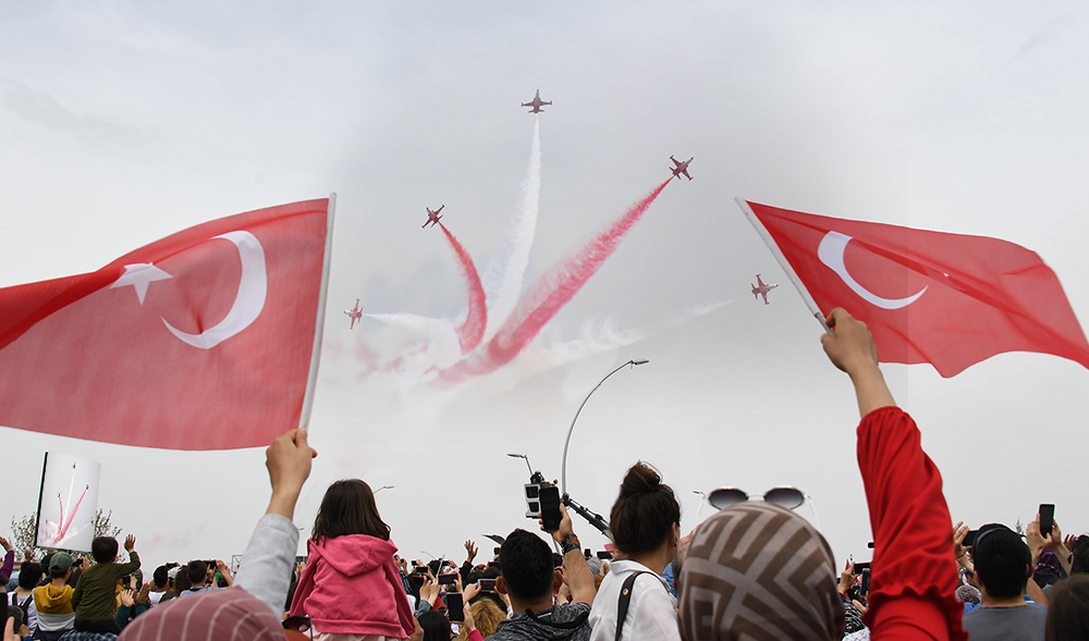 SEMADA MUHTEŞEM GÖSTERİ