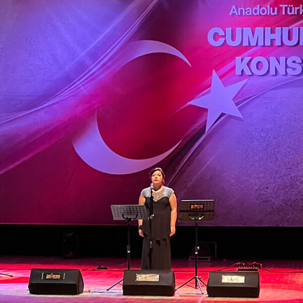 SELÇUKLU BELEDİYESİ ANADOLU TÜRKÜLERİYLE CUMHURİYET KONSERİ